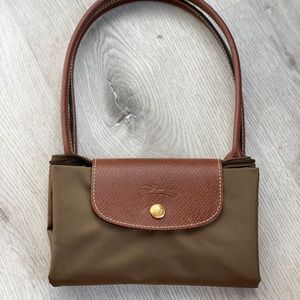 Longchamp purse